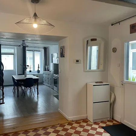 Ferienhaus La Crabette Bleue *