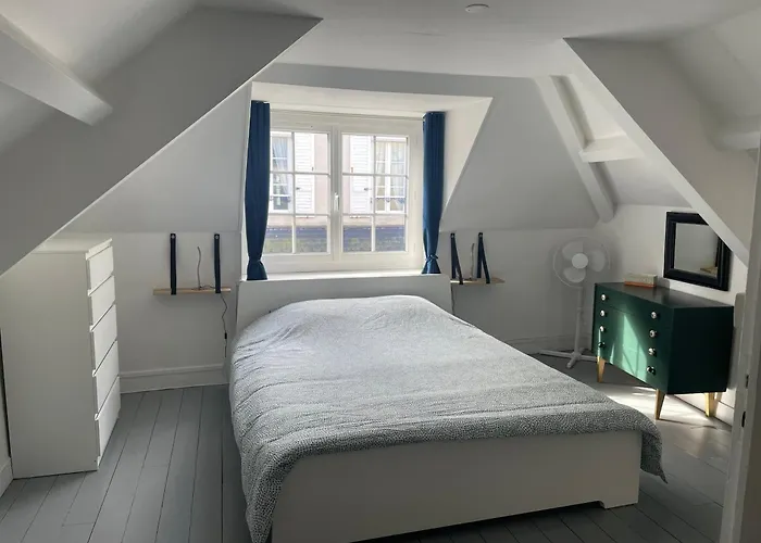 La Crabette Bleue Grandcamp-Maisy